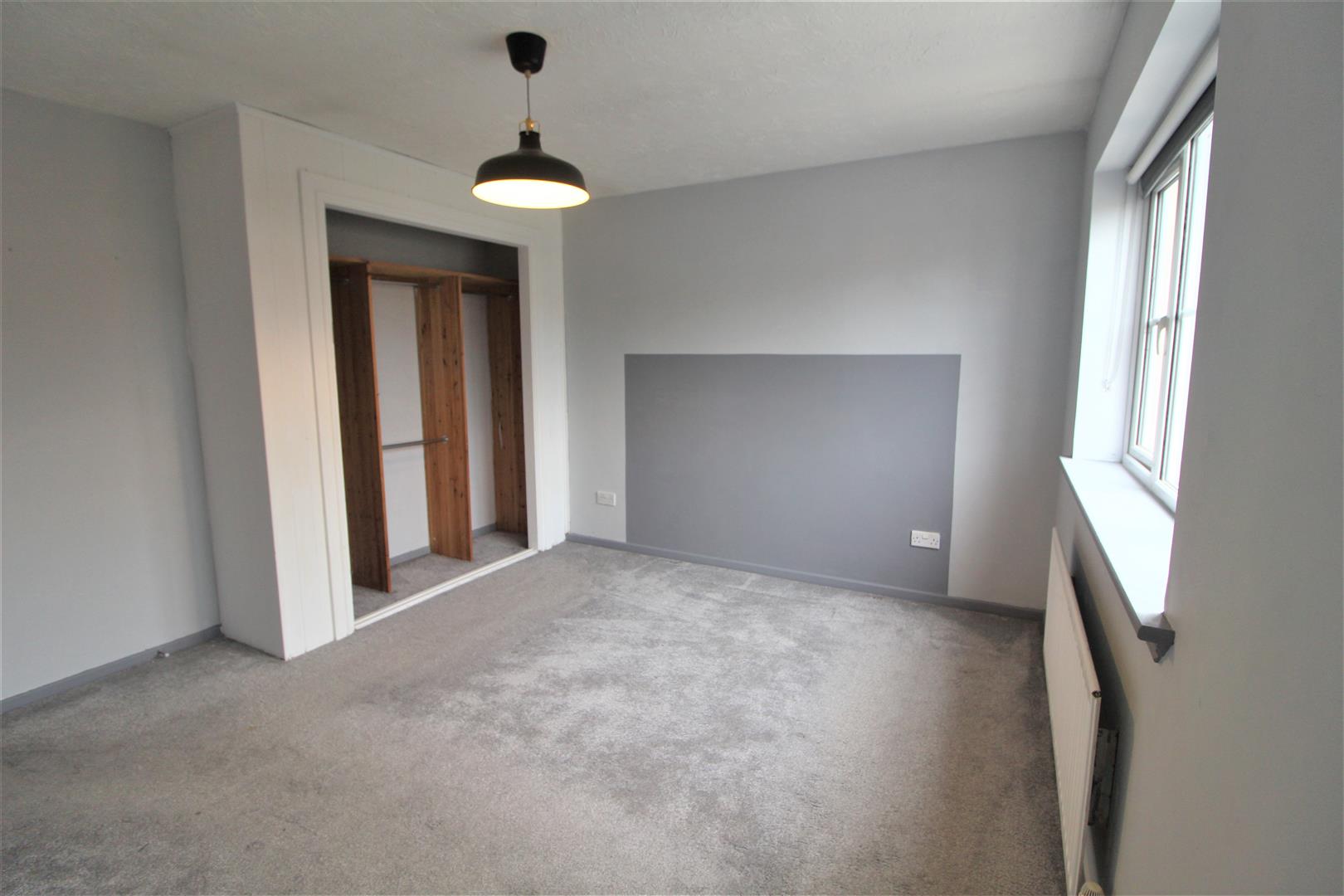 8 Harris Croft, Shrewsbury, SY4 5DU To Let